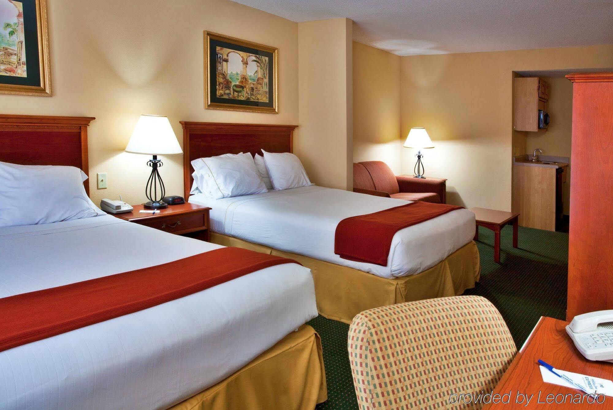 Holiday Inn Express Hotel & Suites Brooksville West, An Ihg Hotel Exterior foto